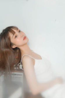 迷人的保姆手机
